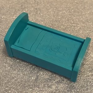 Vintage Fisher-Price little people play family blue bed Neighborhood Set